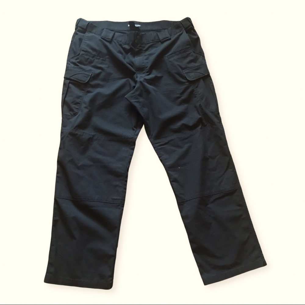 5.11 Tactical Series W40 L 30